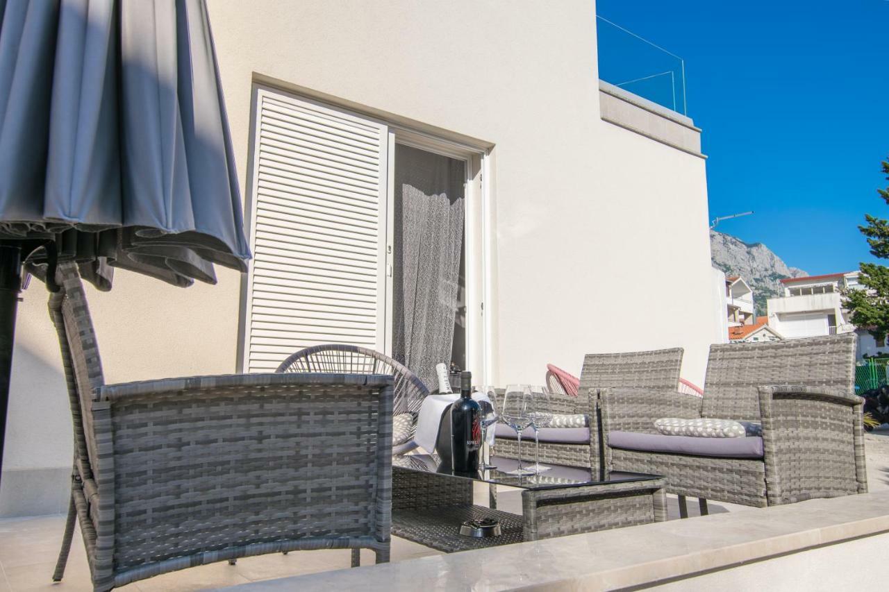 Villa Lile Baska Voda Exterior photo